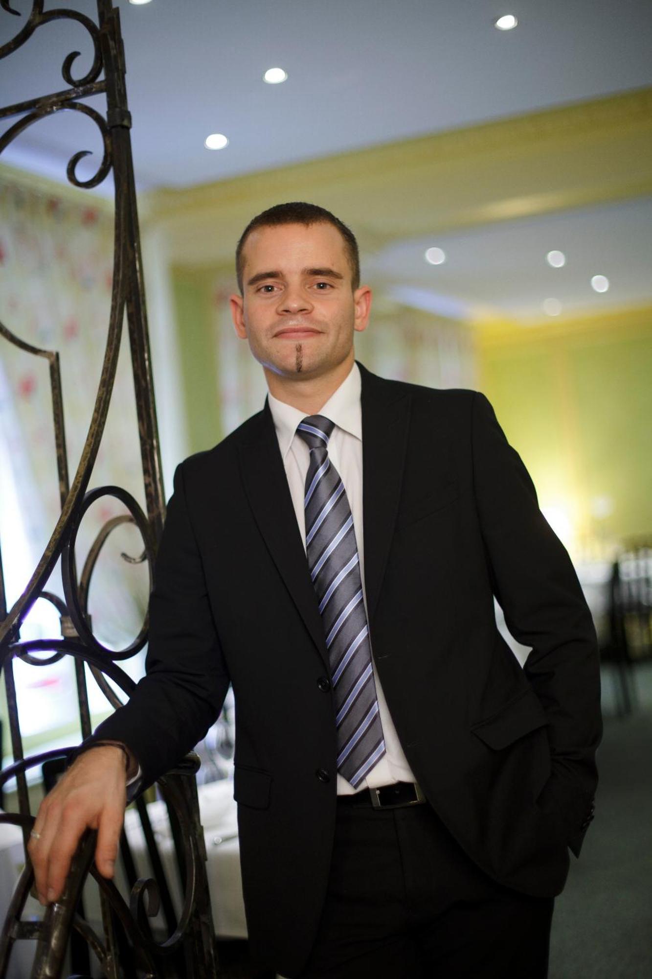 Logis Le Midland Hotel Vichy Bagian luar foto