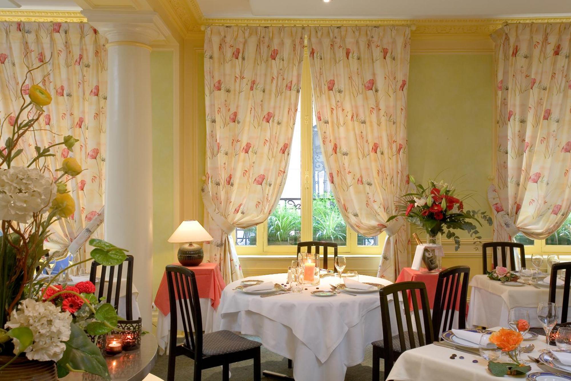 Logis Le Midland Hotel Vichy Bagian luar foto